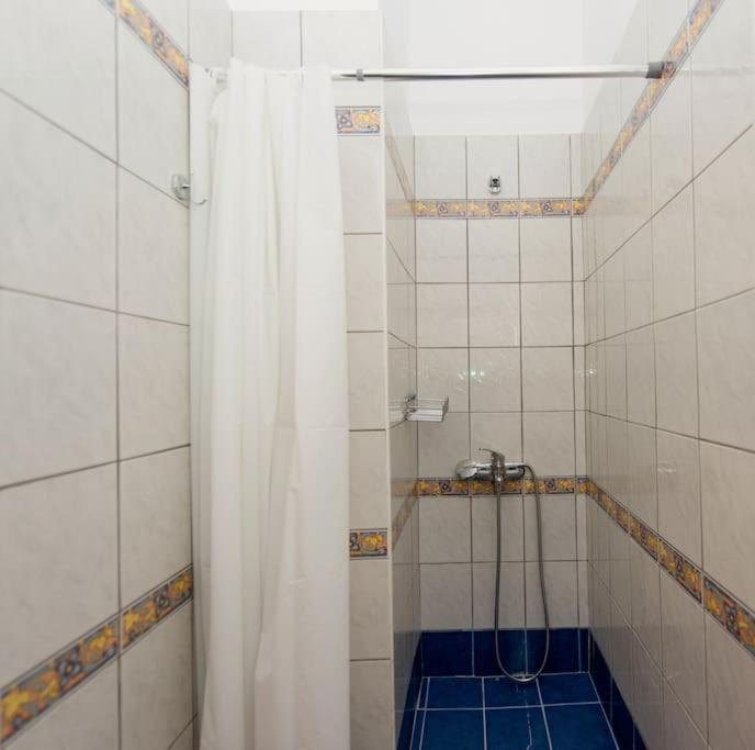 Thano'S Stylish Flat Just 150M To The Beach Farai Exterior foto